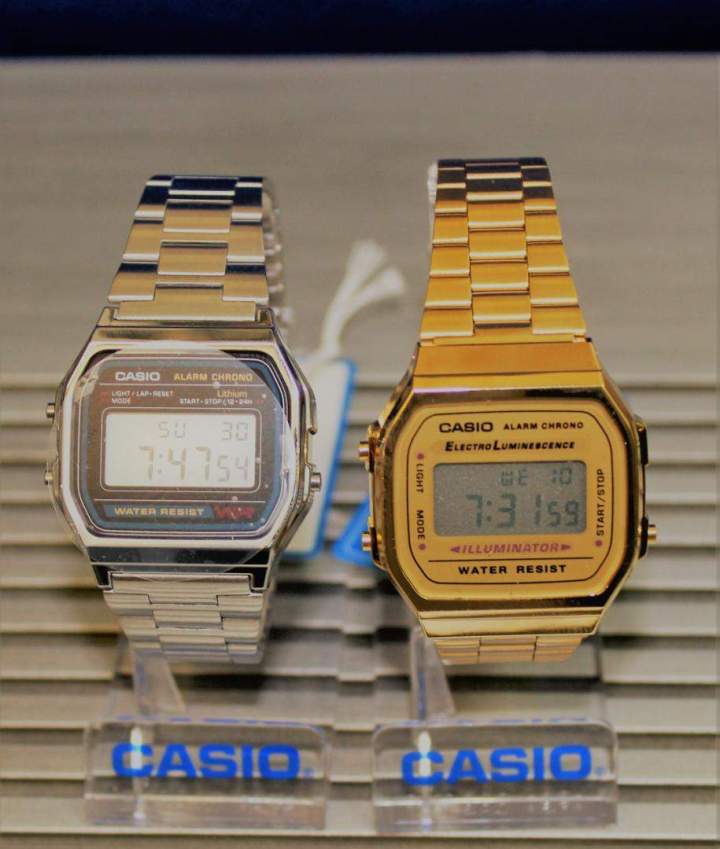 Montres Casio dorée et argentée Guadeloupe